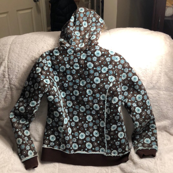 EUC Justice zip up hoodie/jacket 🧥 with fur hood - Picture 4 of 6